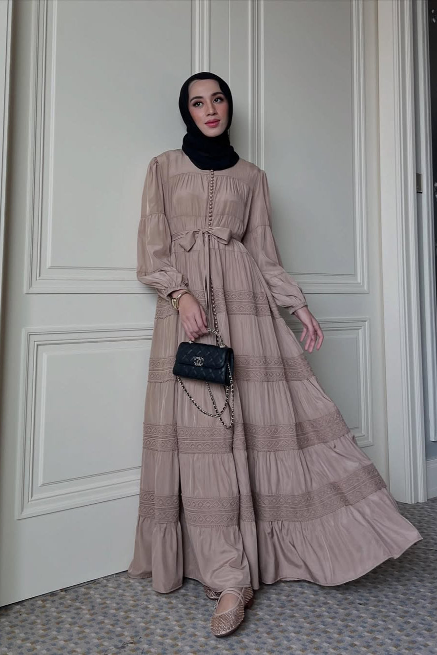 Naomi Dress - Desert - Dress Seribu Kancing Cantik