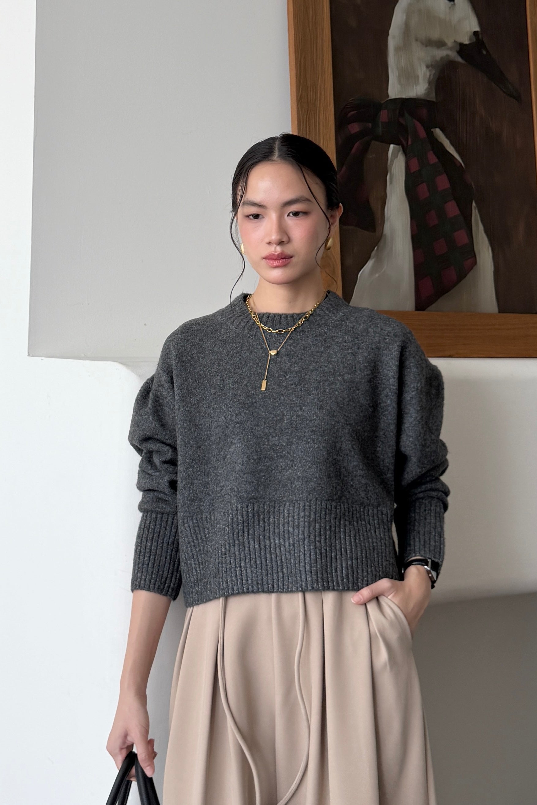 Nuona Crop Sweater - Sweater Crop Wanita Bahan Wool Original