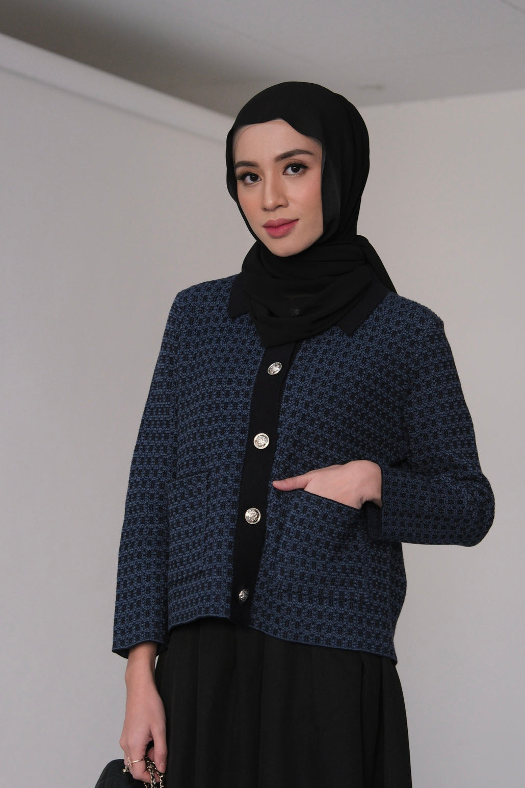 Joeli Sweater - Denim - Atasan Waffle Berkerah Bahan Knit