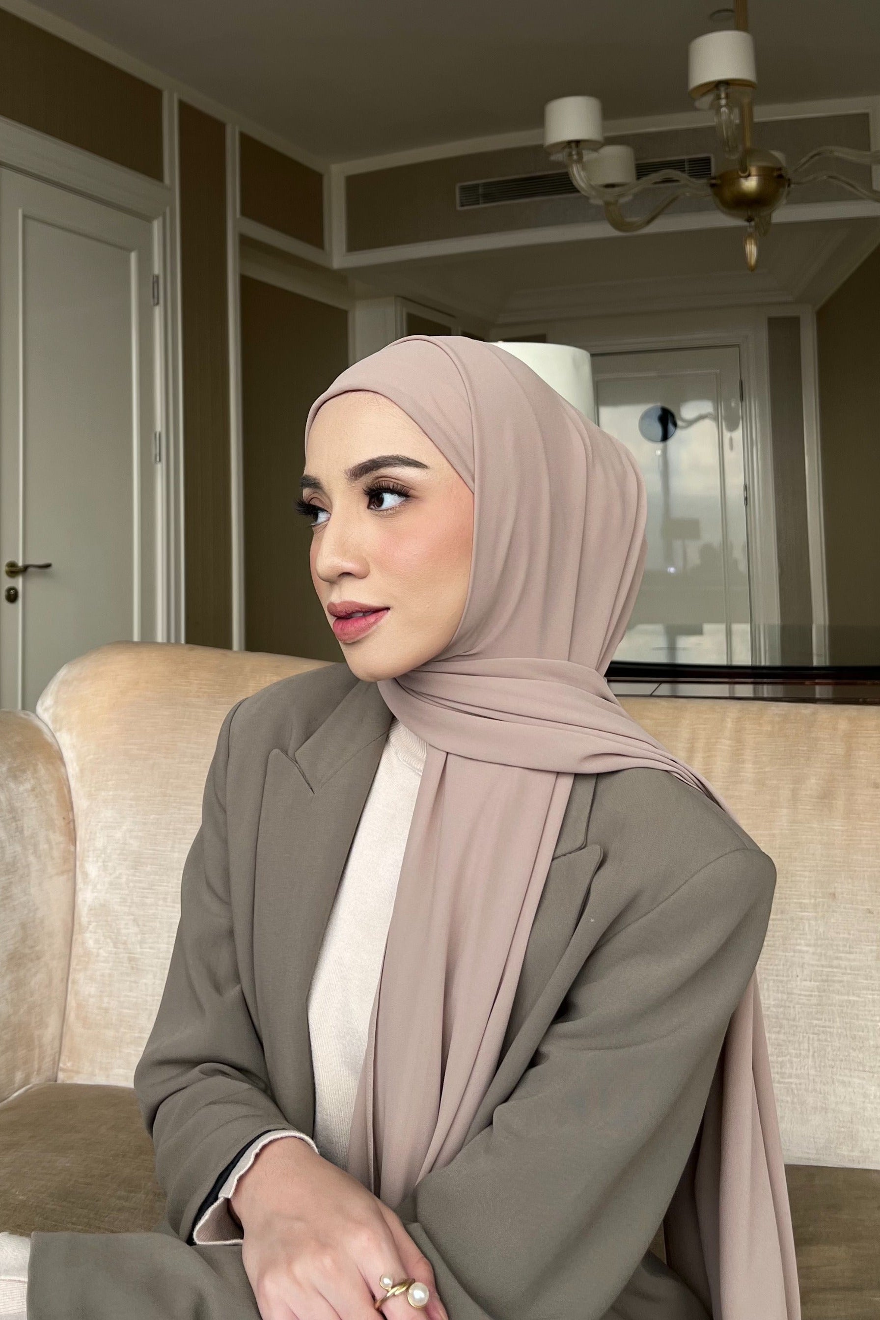 [DEFECT] - Mega Inner Shawl  - Hijab Stylish Bahan Cerruty Premium