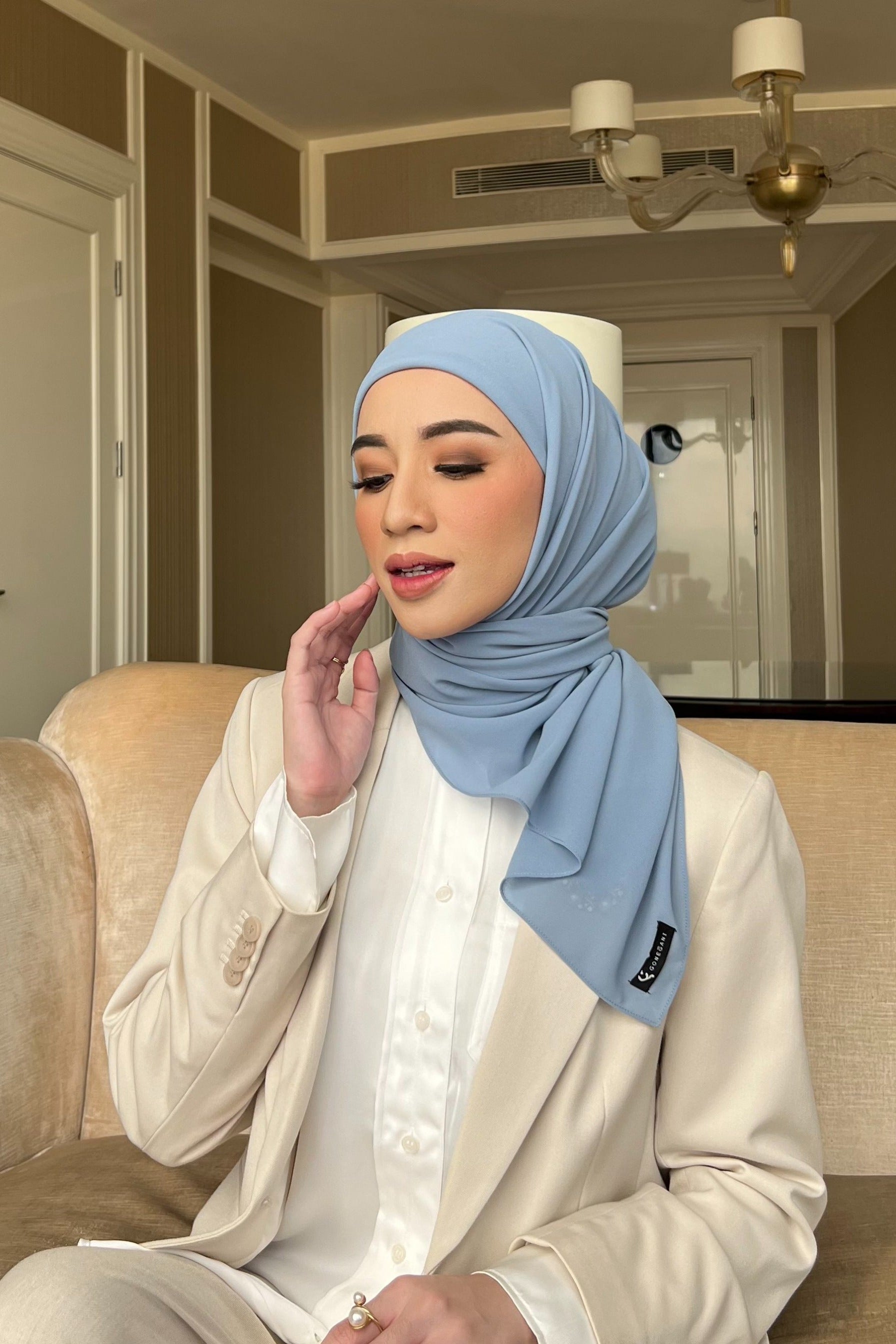 Mega Inner Square - Hijab Segi Empat  Instan Polos