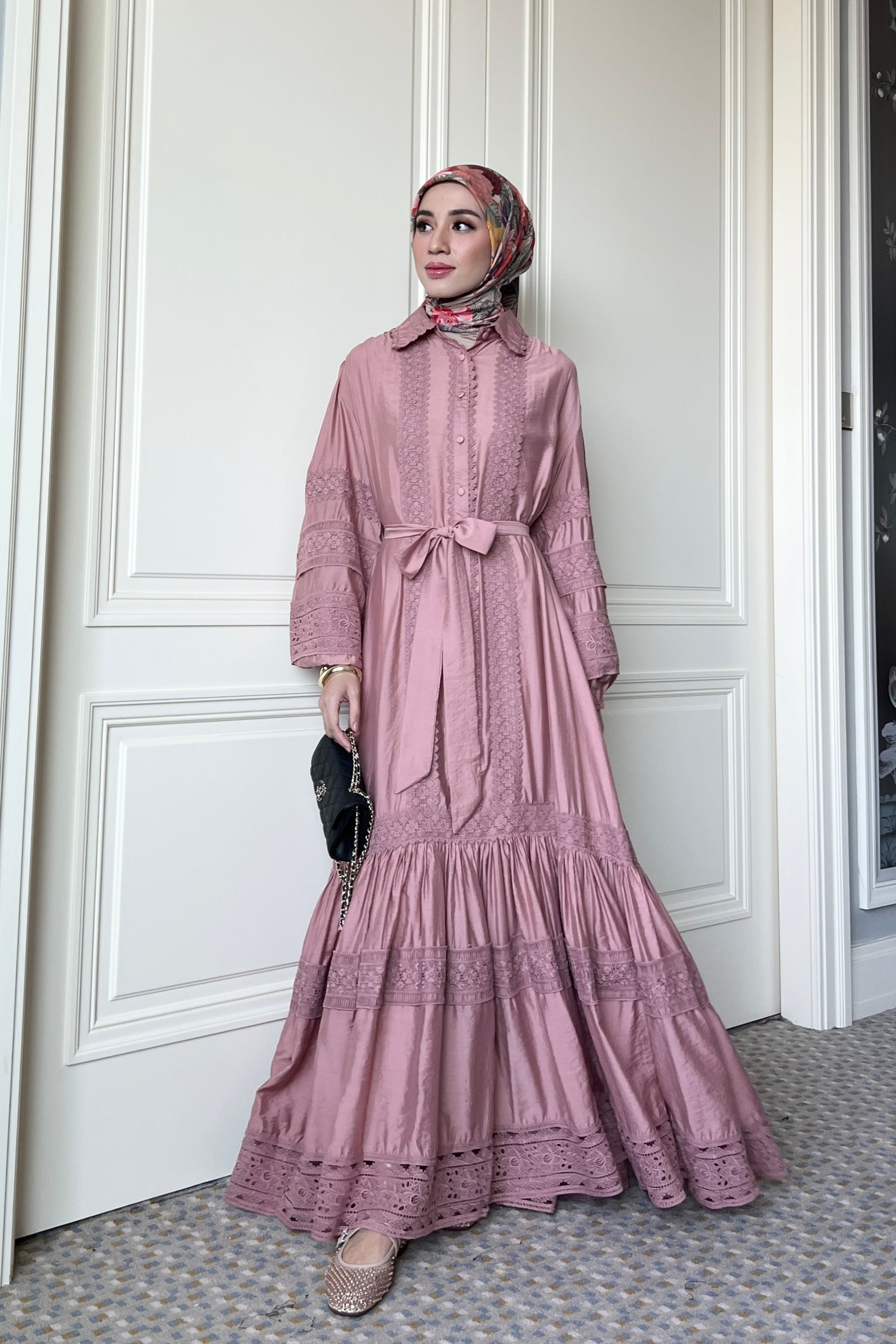 Calila Dress - Dusty Pink - Dress Wanita Detail Renda Memukau