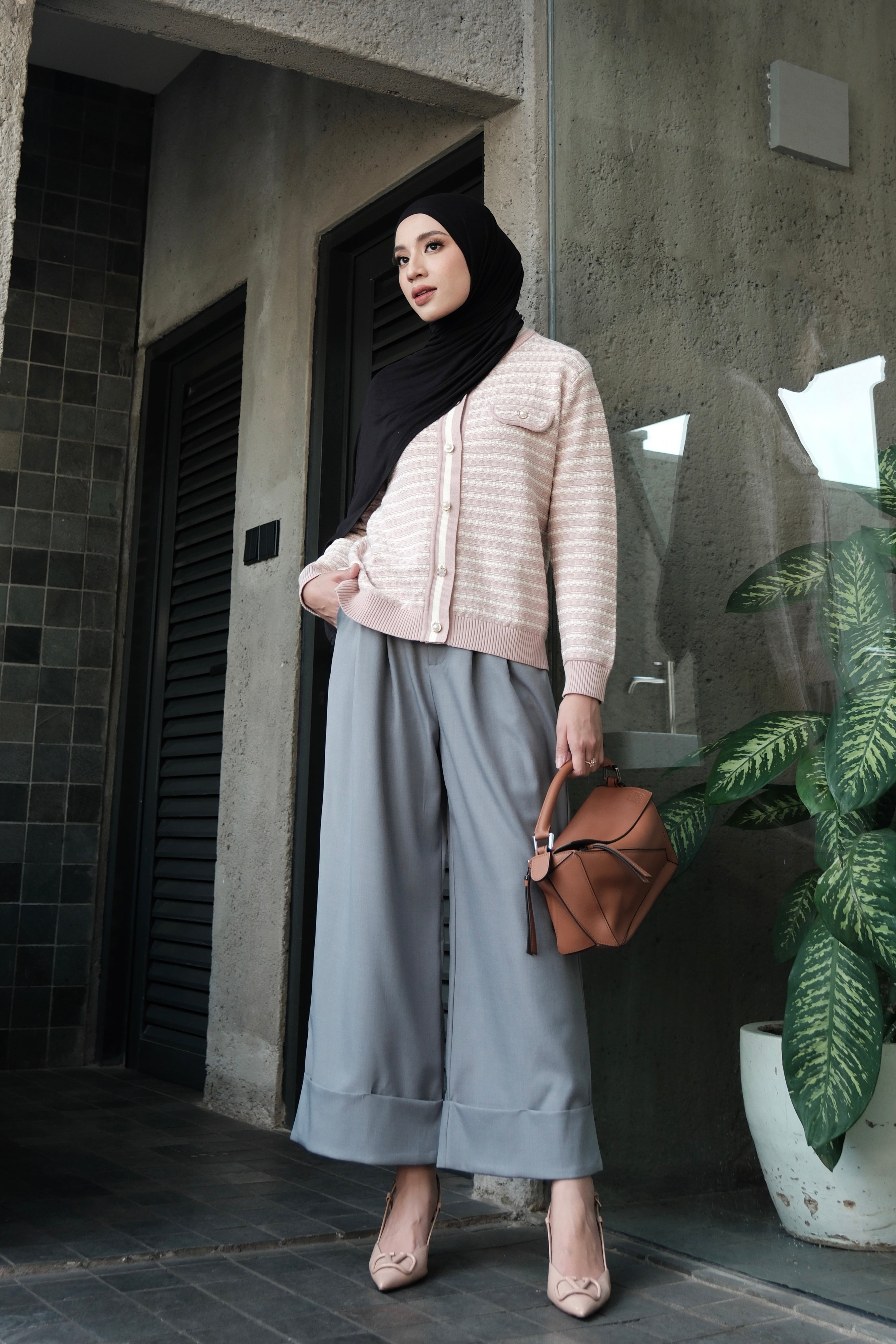 Gaia Pants - Grey - Celana Panjang Wanita Bahan Polyst Cotton