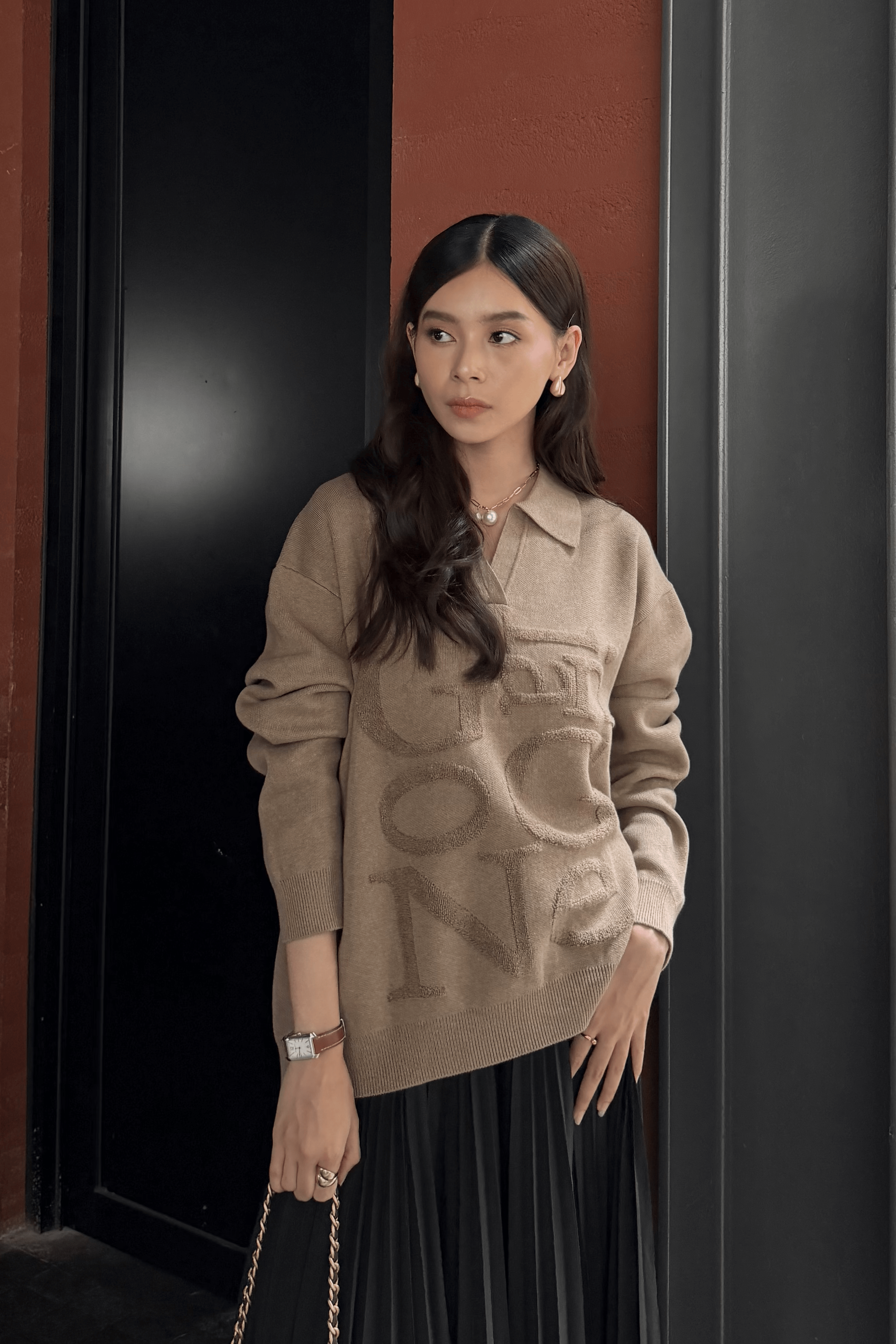 GG V Neck Sweater - Sweater Rajut Unisex Kerah V Premium Style