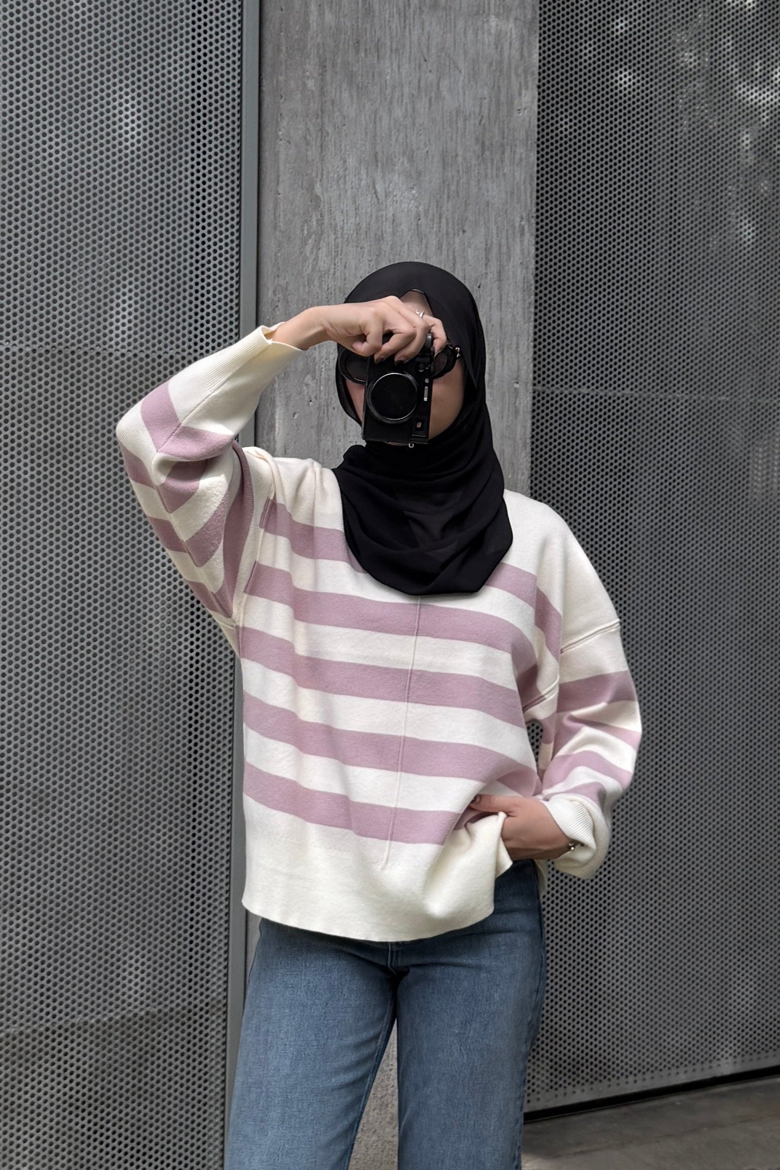 [Defect] - Diora Sweater - Sweater Knit Tebal Wanita Stripe