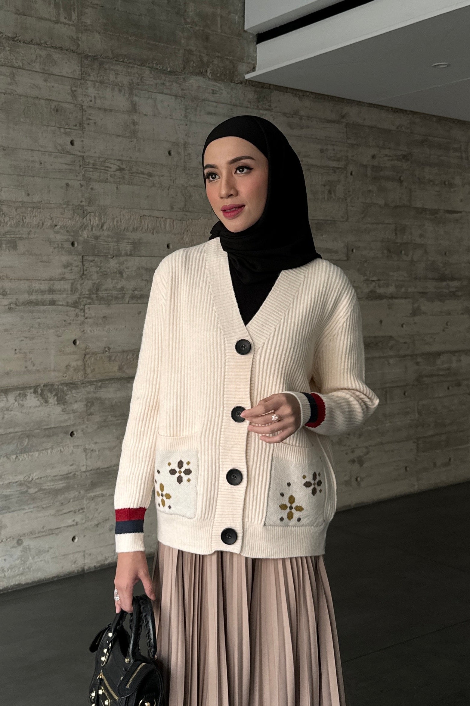 [DEFECT] - Asoha Cardy - Cardigan Wanita Rajut Wool Impor Lembut Elegan
