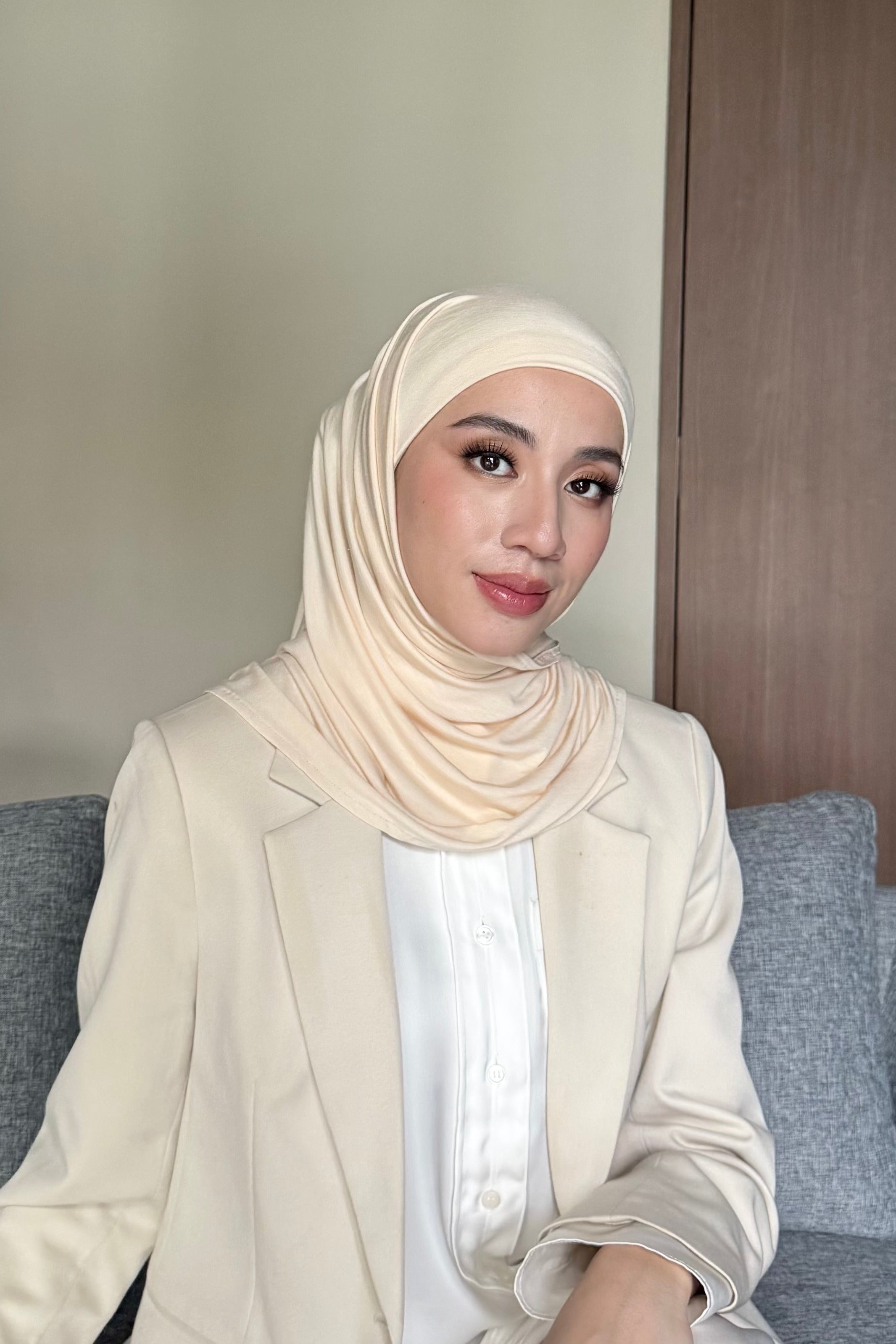 [DEFECT]  GG Inner Square - Hijab Wanita Segi Empat Bahan Tencel Premium