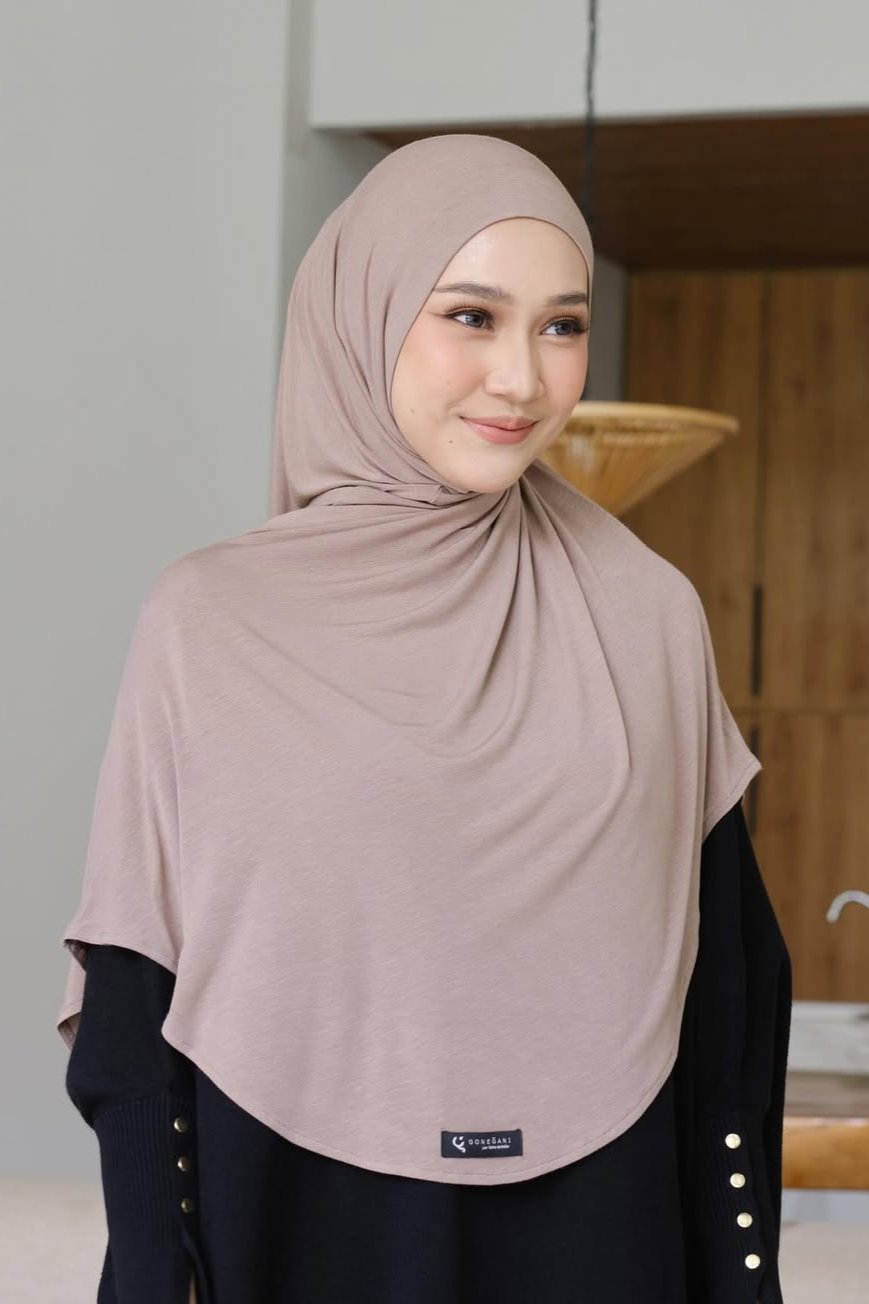 Hijab Nura Instan - Mocca - Breathable & Easy Care Hijab Instan