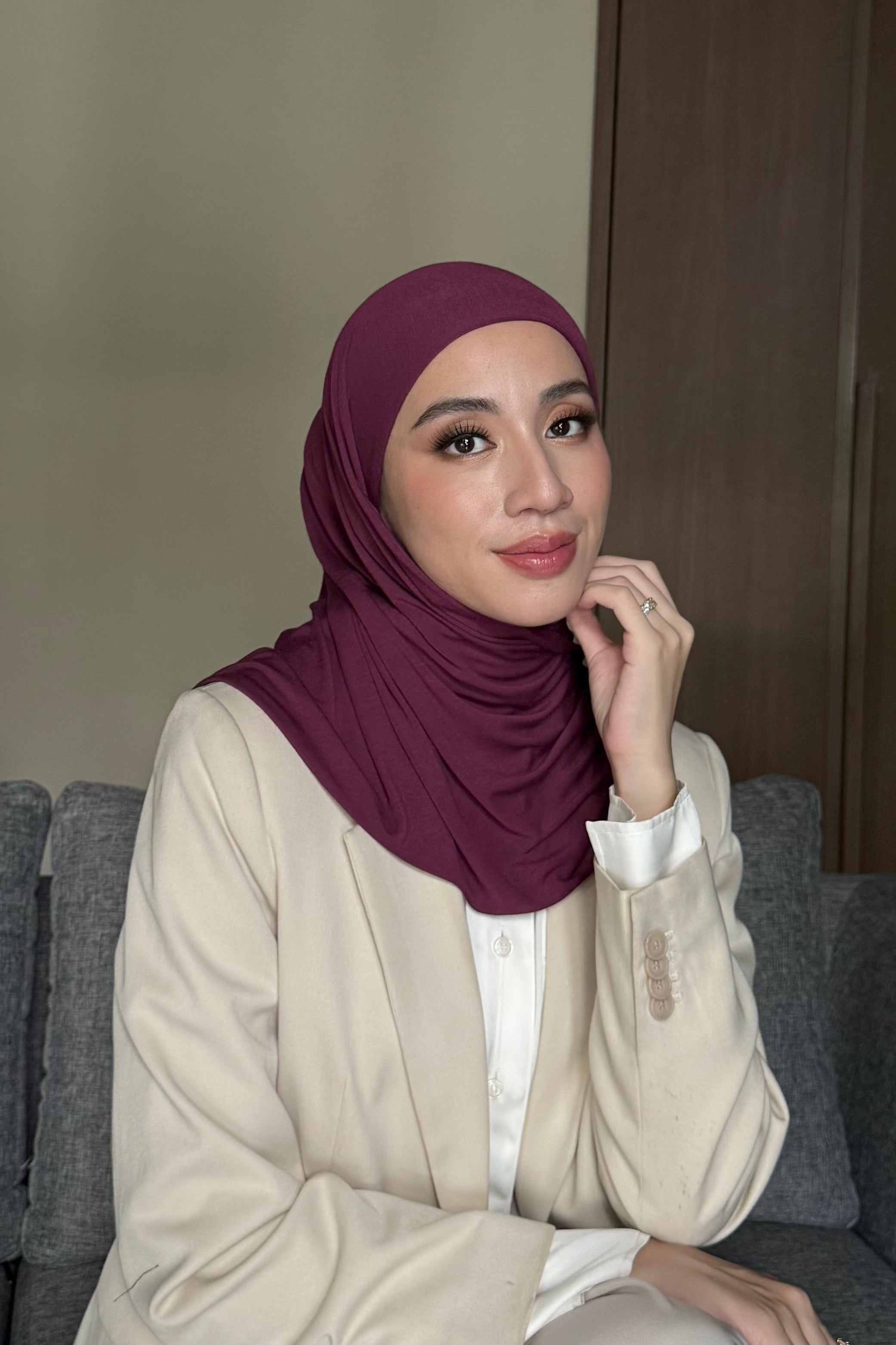 [DEFECT]  GG Inner Square - Hijab Wanita Segi Empat Bahan Tencel Premium