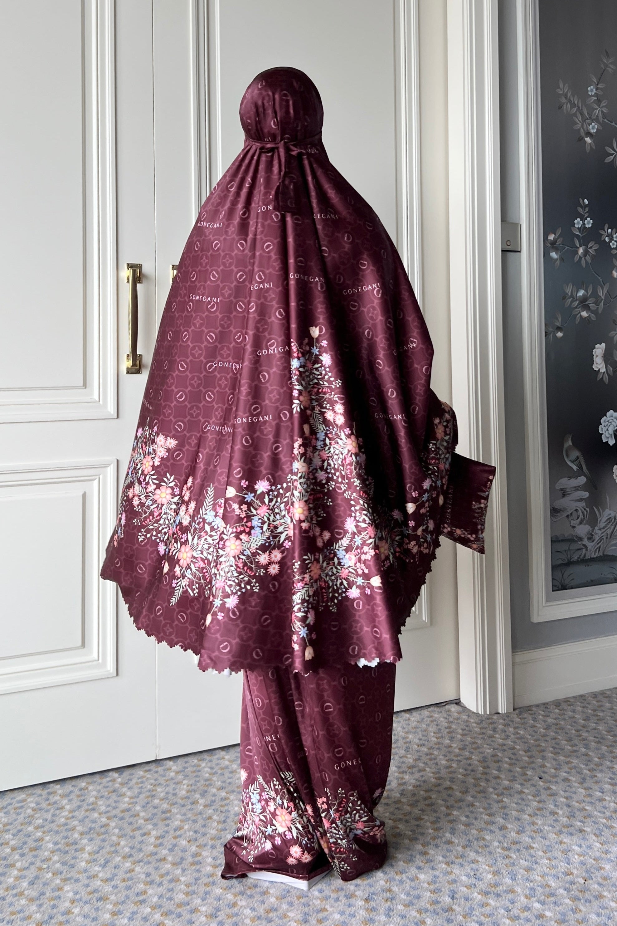 Almira Mukena - Maroon - Mukena Motif Bunga Bahan Armany Silk - PS3900470