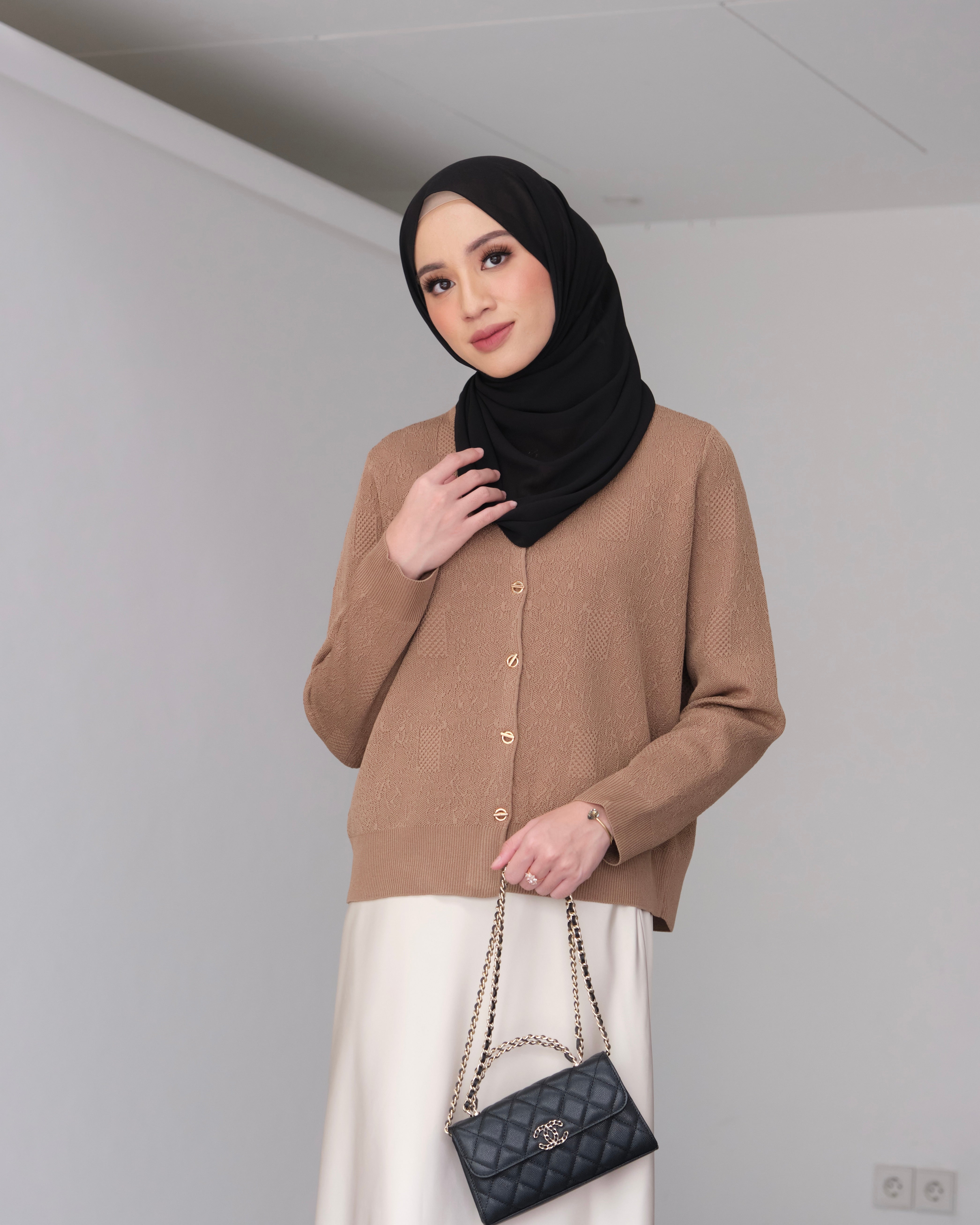 Jeyda Cardy - Mocca - Cardigan Knit Wanita Berkancing - KW3030580