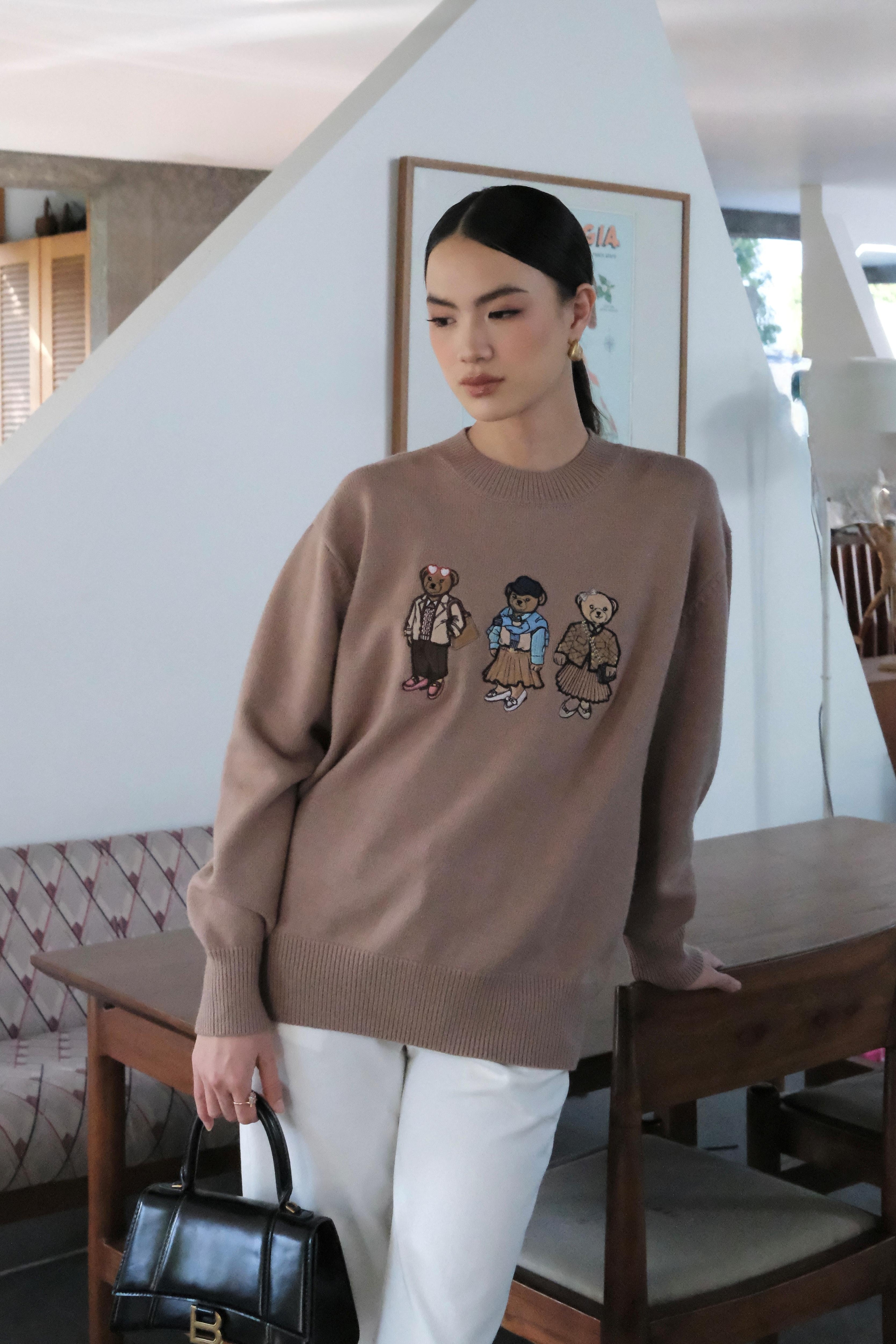 Fams Bear Sweater - Sweater Rajut Motif Beruang Elegan Lembut & Nyaman