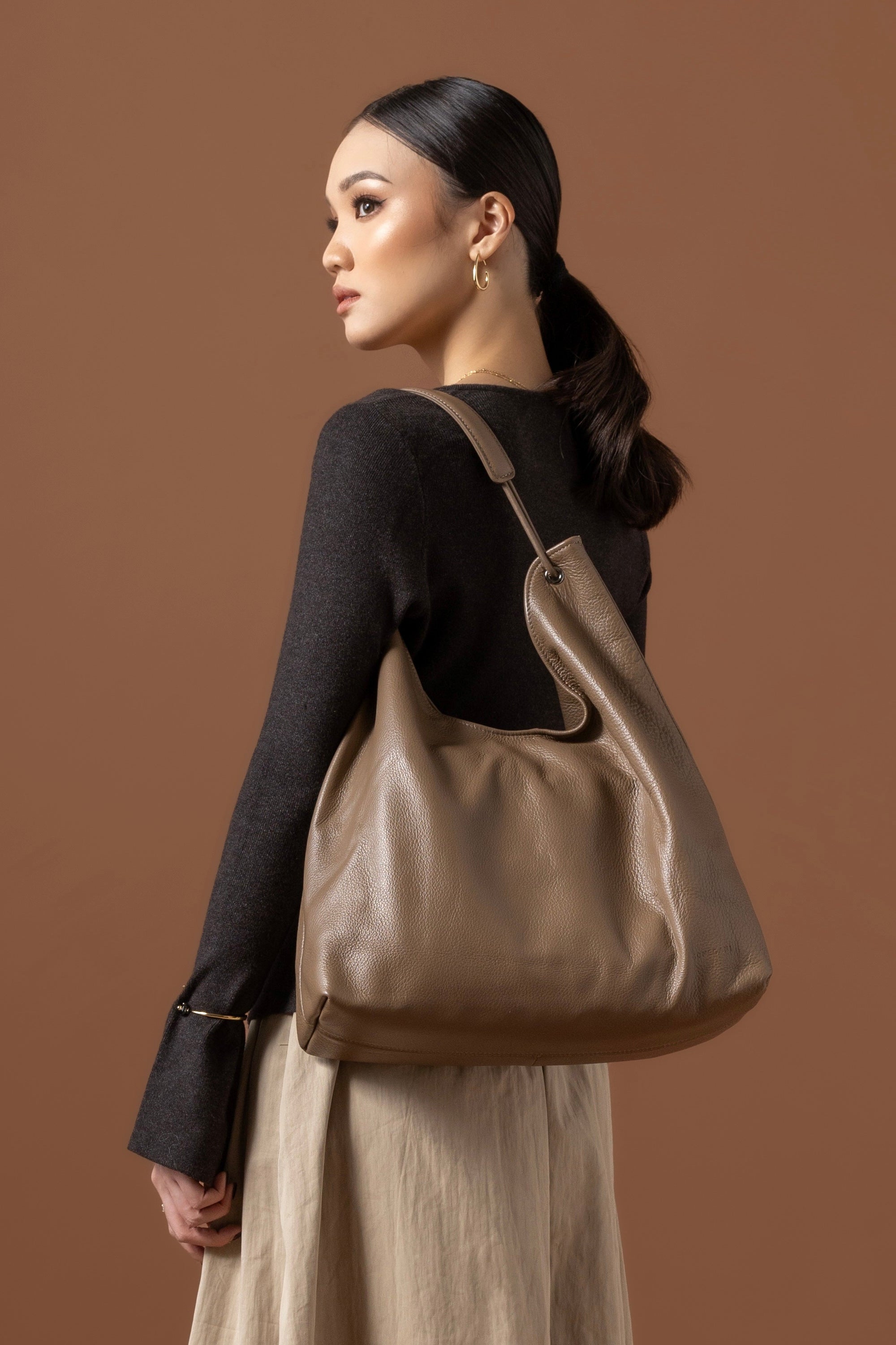 Enji Bag - Mocca - Tas Bahu Wanita Bahan Grain Leather - AC3730580