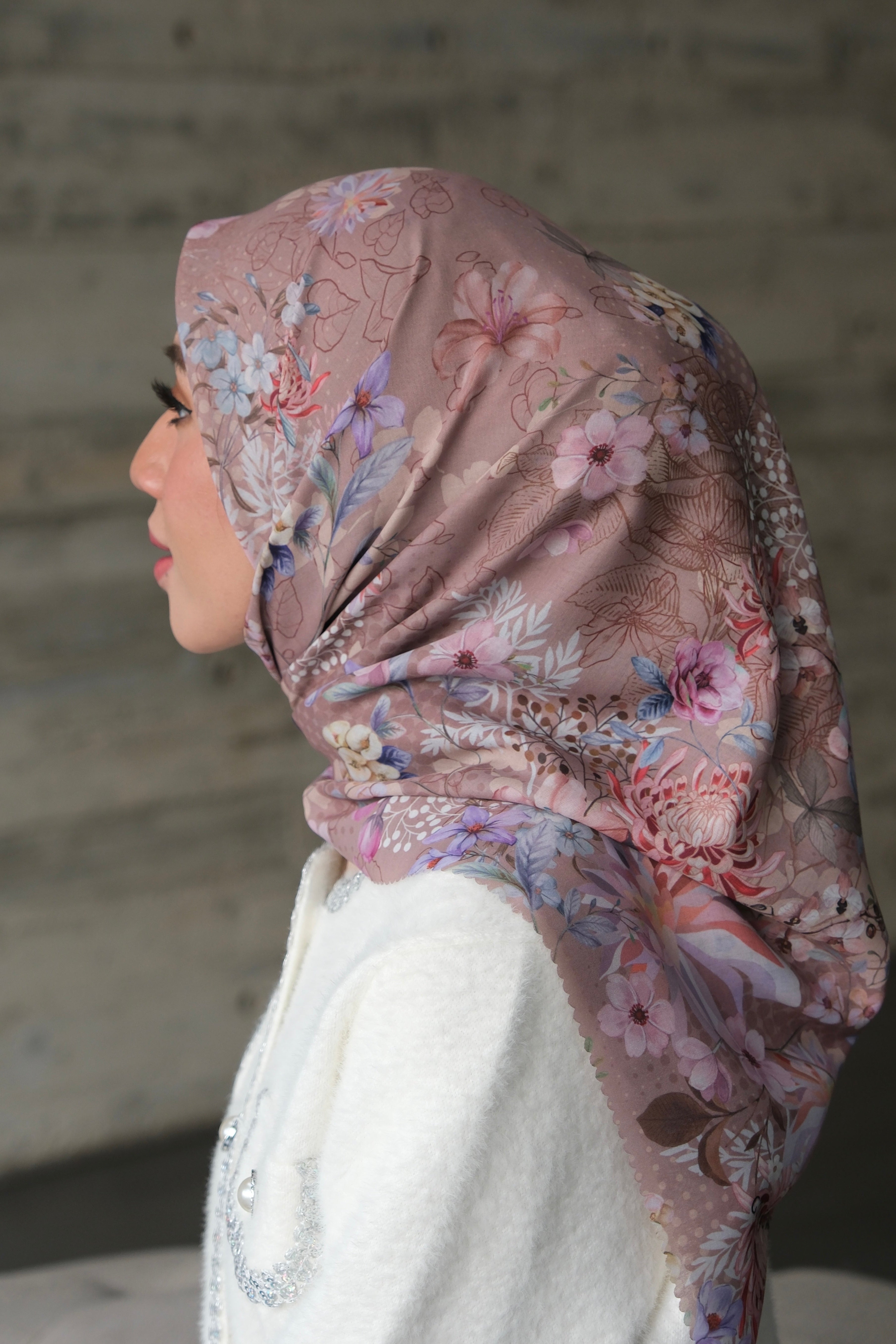 Daniah Scarf - Mocca - Hijab Voal Segi Empat Motif Bunga