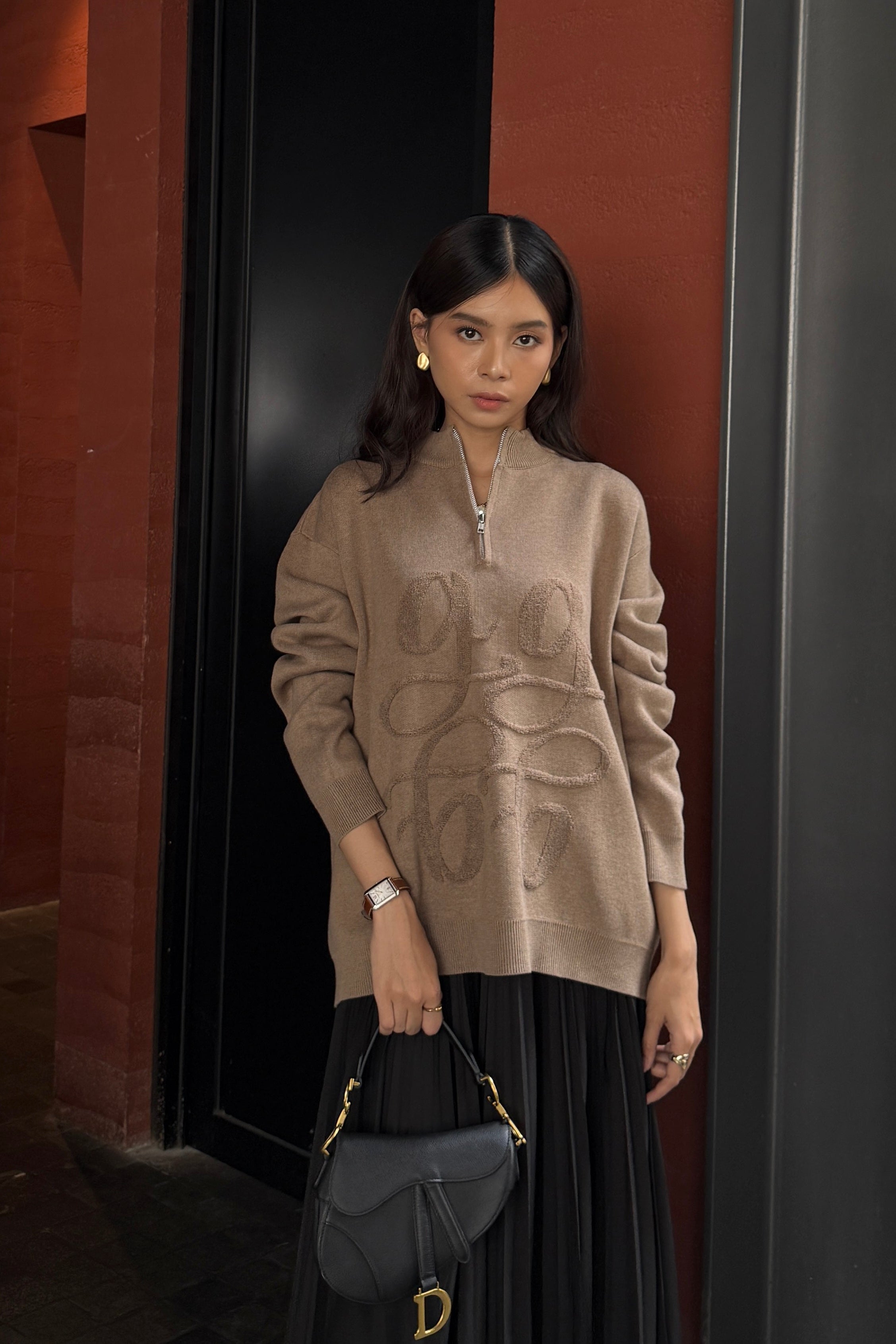 GG Half Zipper Sweater - Sweater Rajut Casual Elegan dengan Half Zip Eksklusif