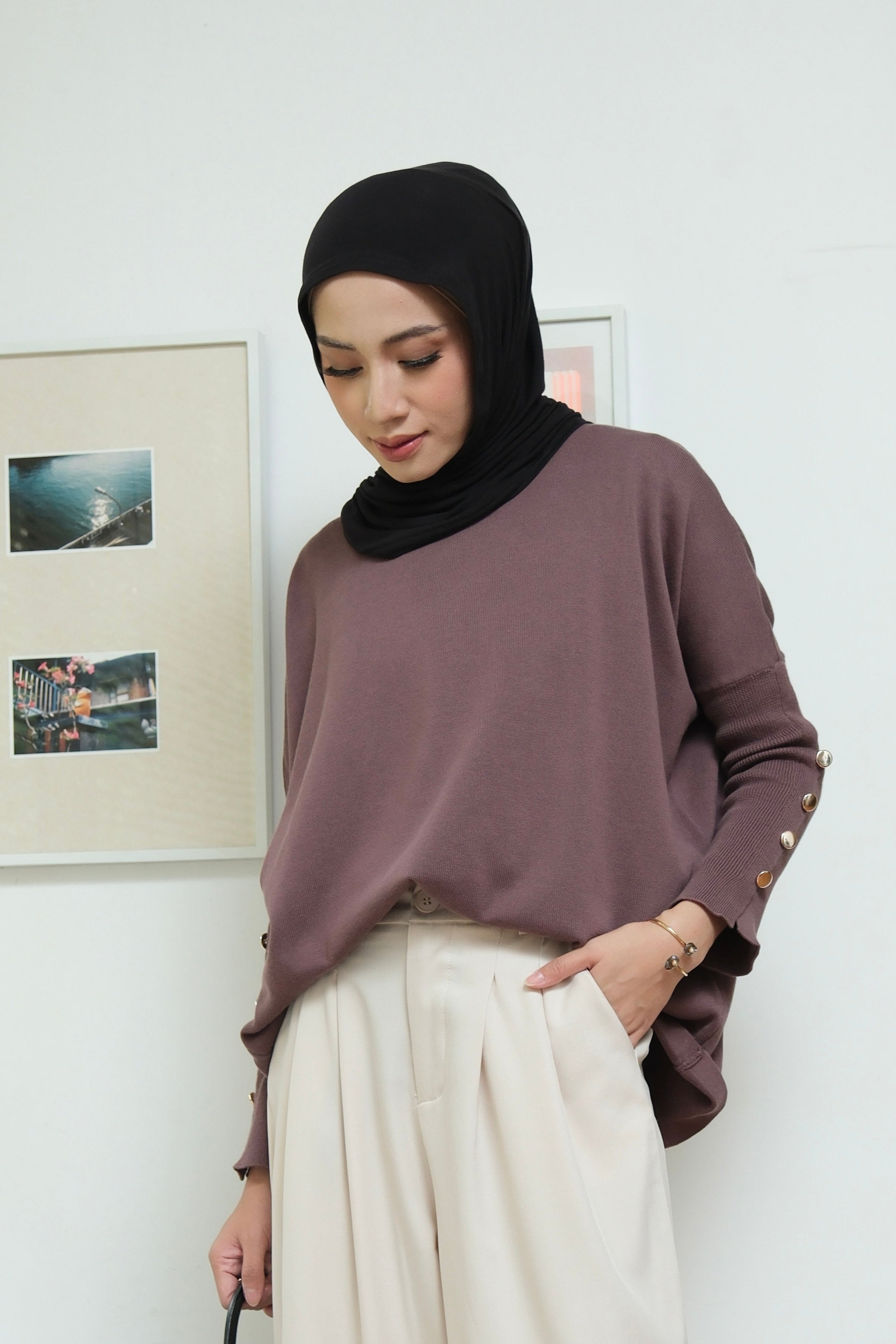 Evora Sweater - Sweater Wanita Lengan Berkancing