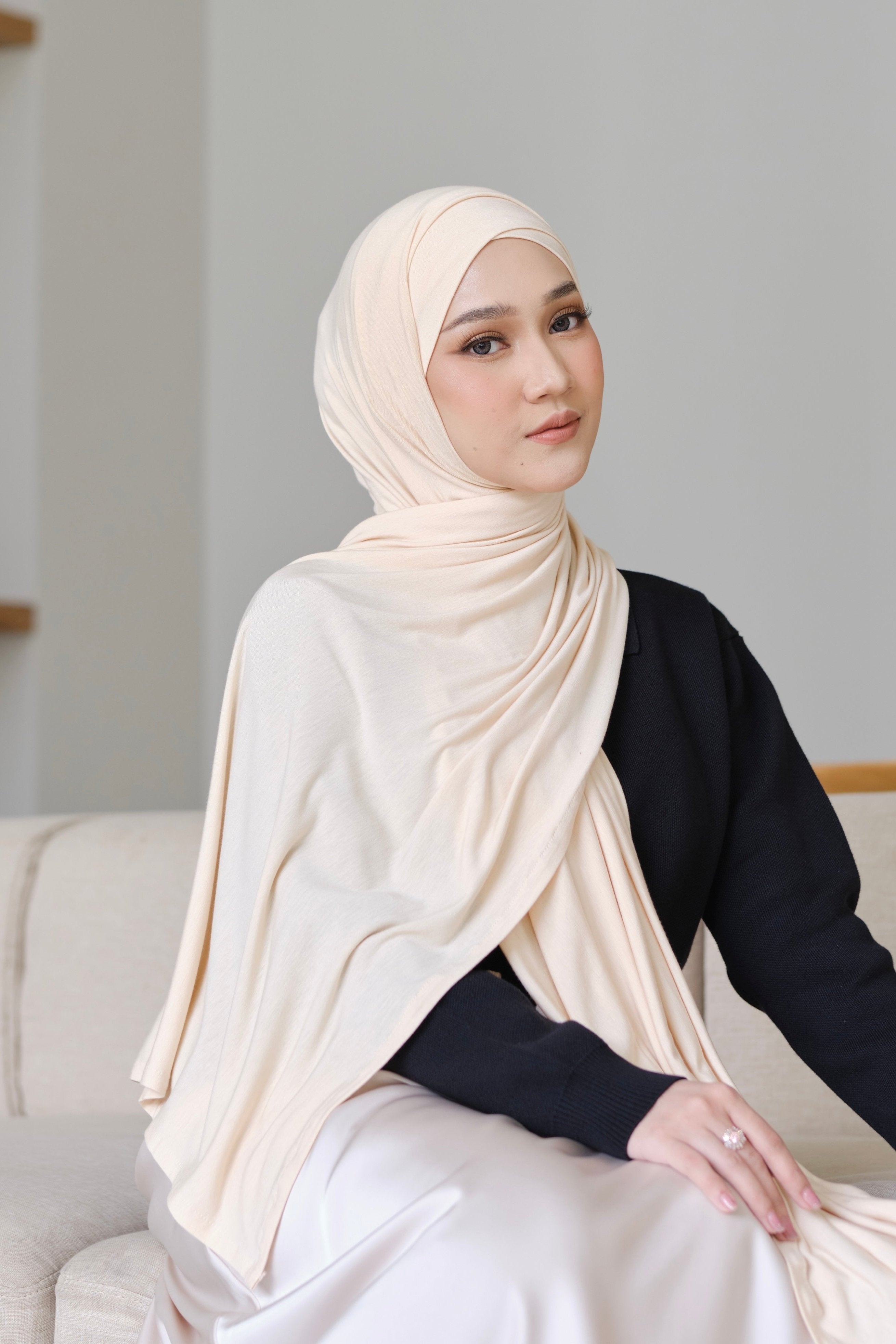 Ayla Instan Shawl - Pearly - Hijab Shawl Instan Bahan Rayon Tancel Spandex GG - AC3004650