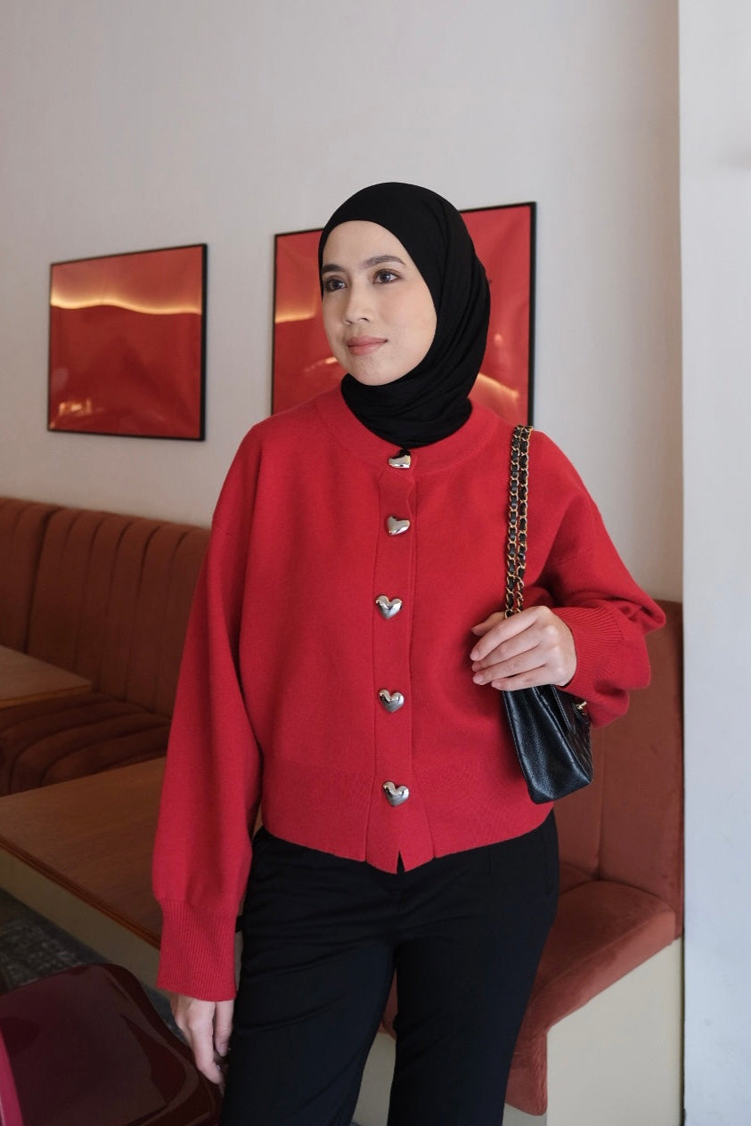 Love Button Cardy - Red - Cardigan Knit Wanita Lembut Berkancing Elegan
