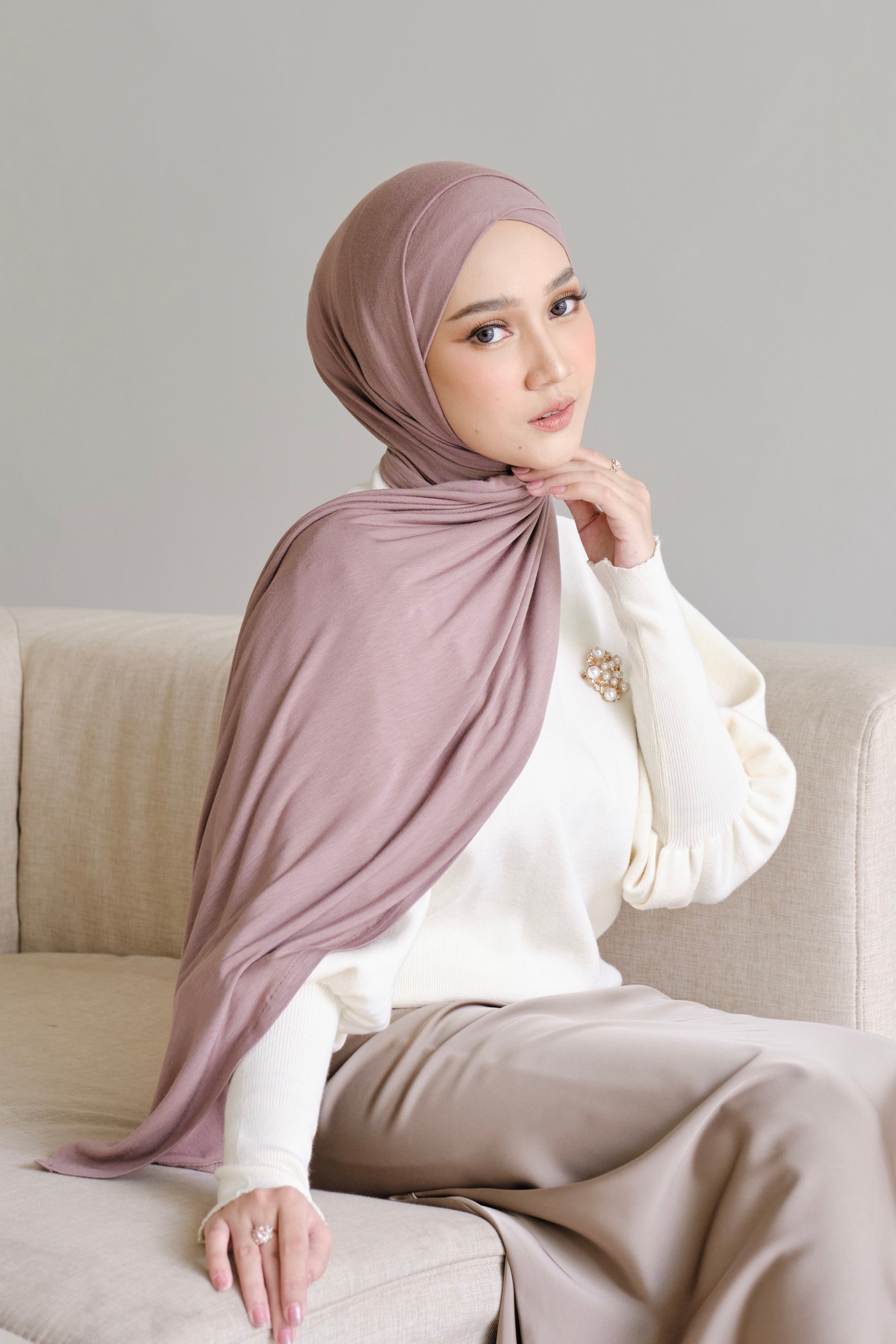 Ayla Instan Shawl - Reverie - Hijab Shawl Instan Bahan Rayon Tancel Spandex GG - AC3004710