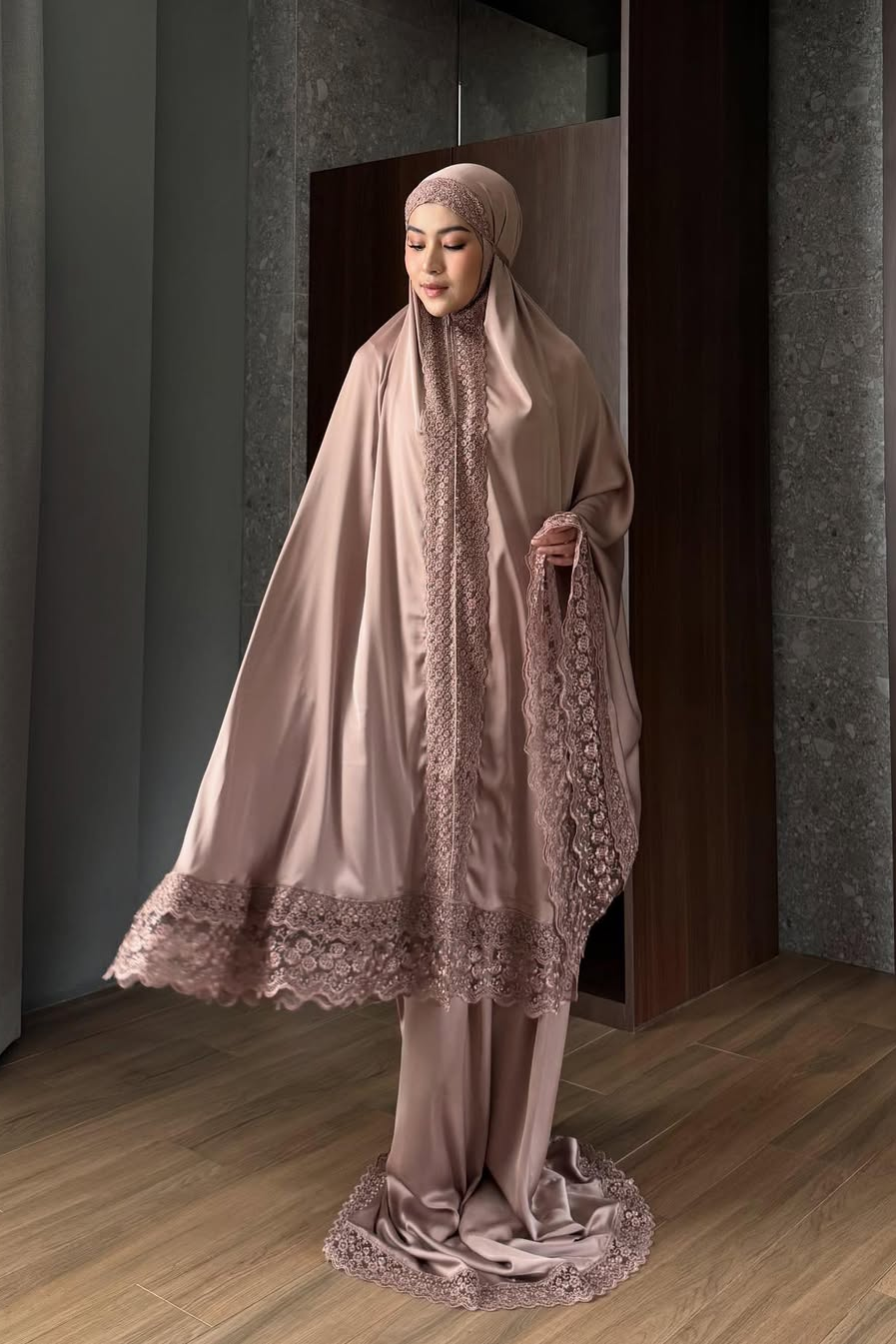 [DEFECT] Syahrini Mukena - Mukena Cantik Bahan Armany Silk Premium