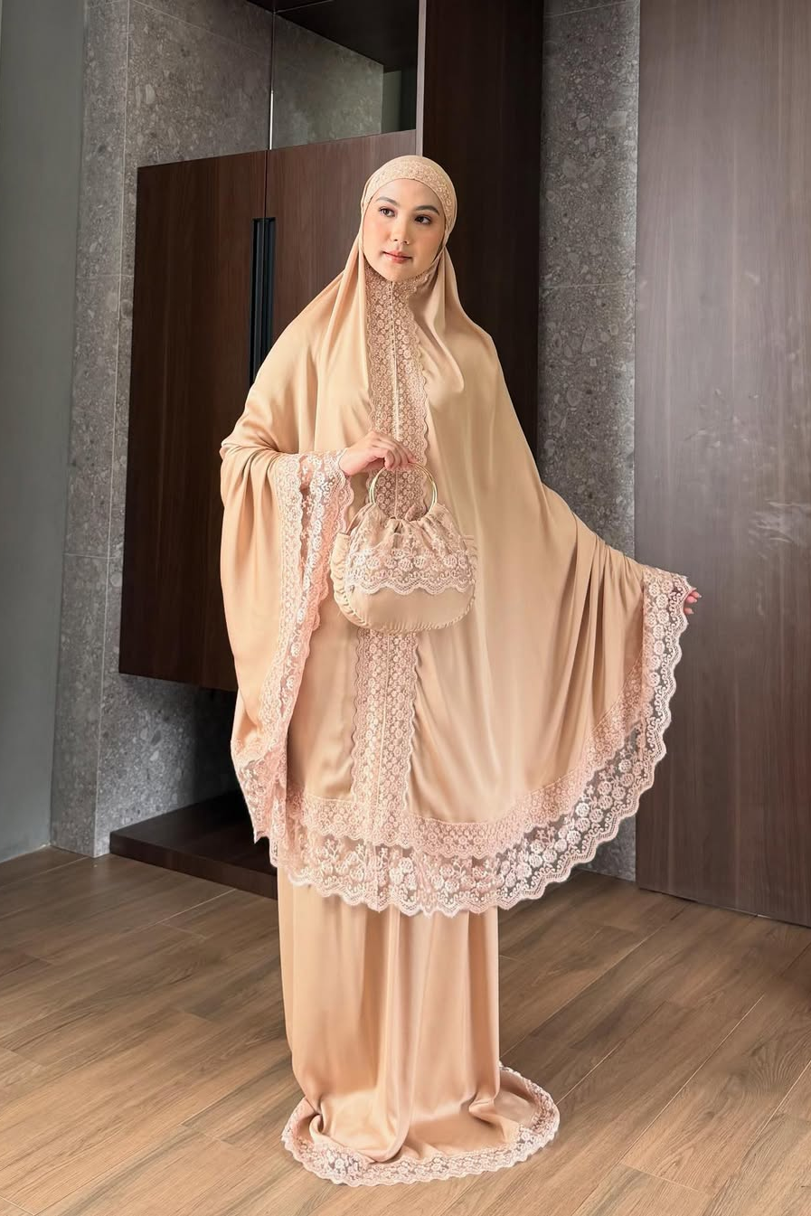 [DEFECT] Syahrini Mukena - Mukena Cantik Bahan Armany Silk Premium
