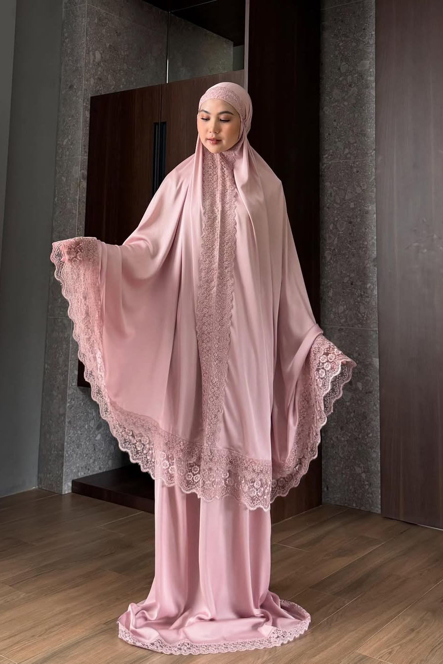 [DEFECT] Syahrini Mukena - Mukena Cantik Bahan Armany Silk Premium