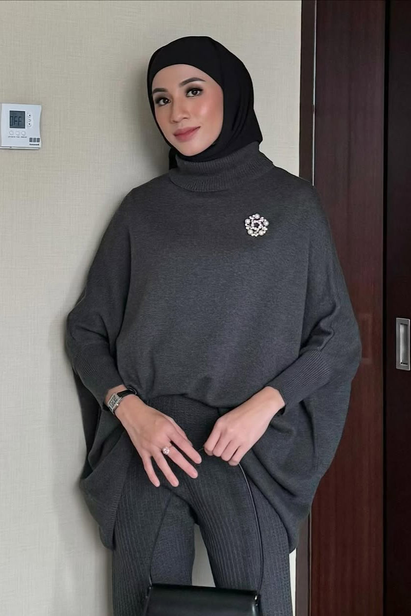 Kate Sweater - Sweater Batwing Kerah Turtleneck Bahan Knit