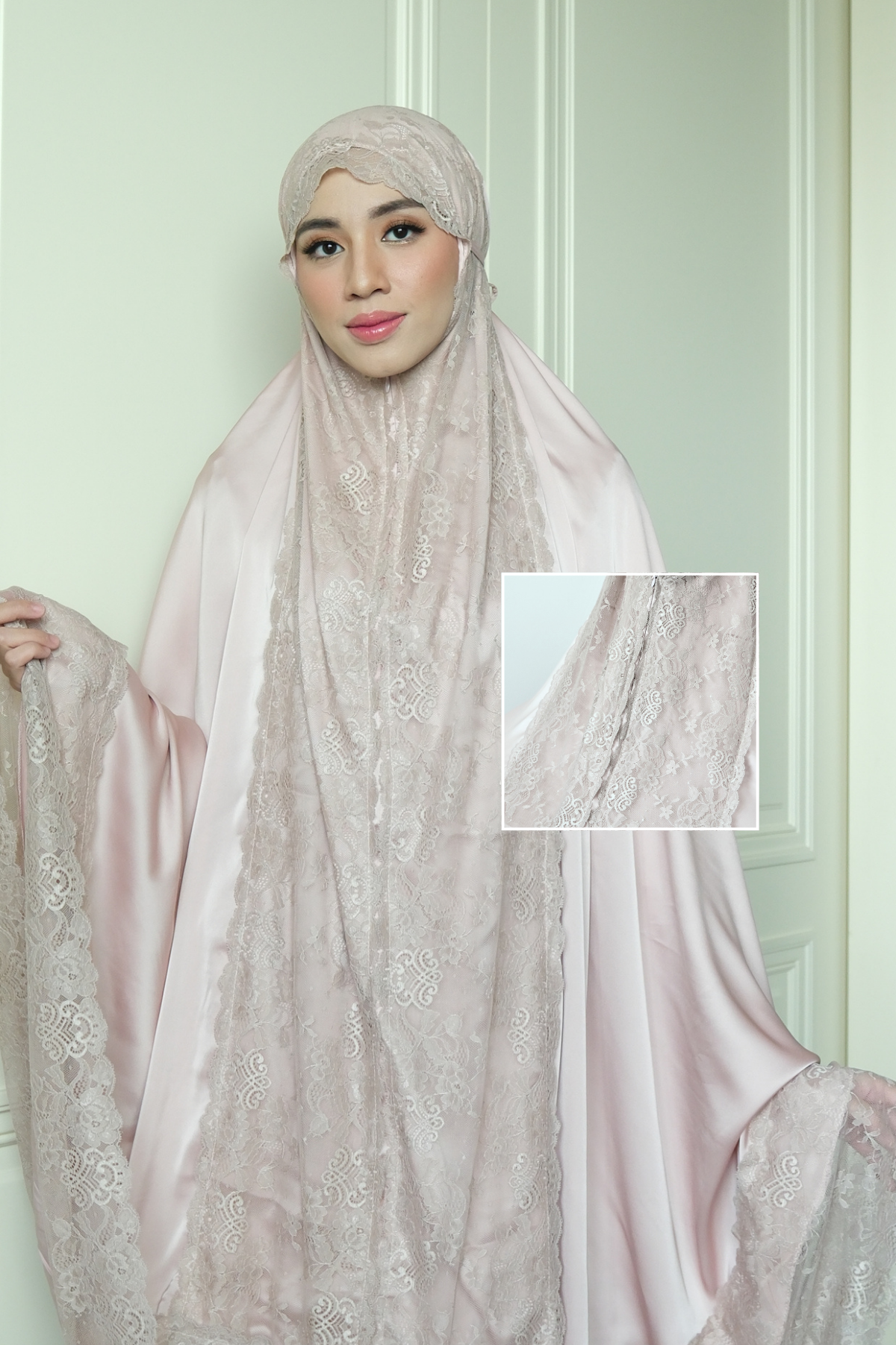 Zahra Mukena - Tea Rose - Mukena Renda Bahan Armany Silk