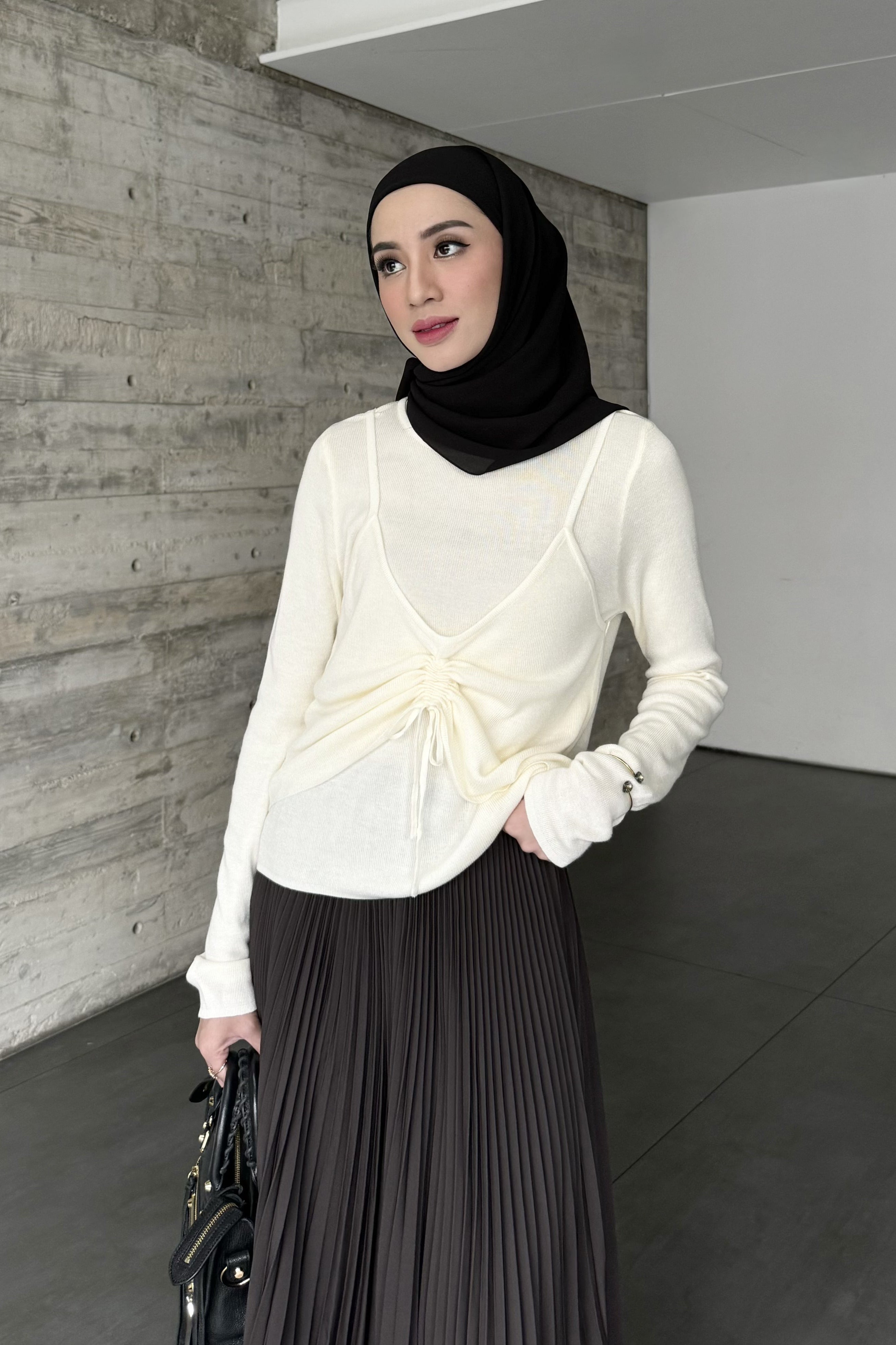 Teen Sweater - Sweater Hangat Rajut Wanita Serut Chic Modern