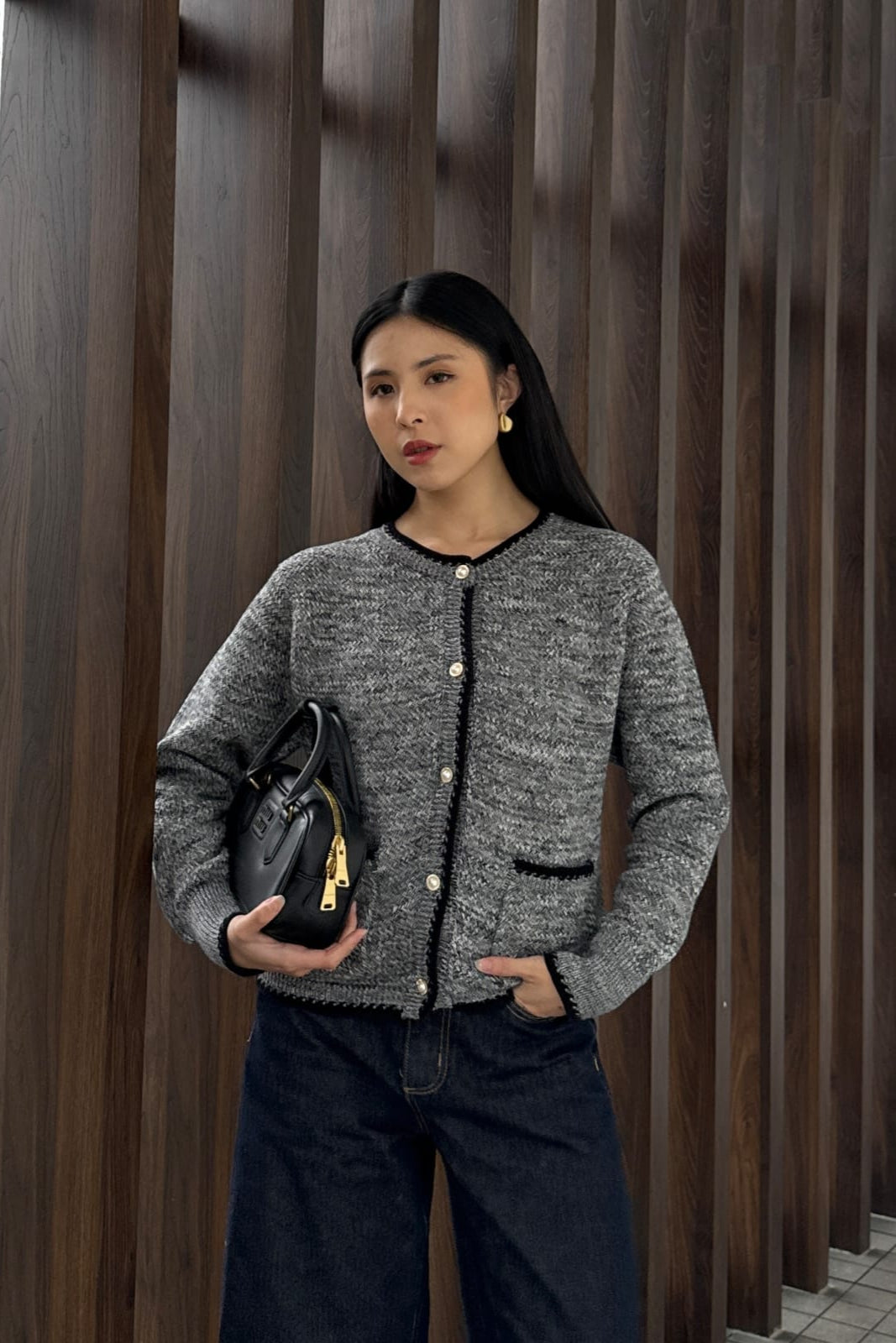 Tyla Cardy - Glass Grey - Cardigan Wanita Iconic Berkancing Bahan Wool Original Premium