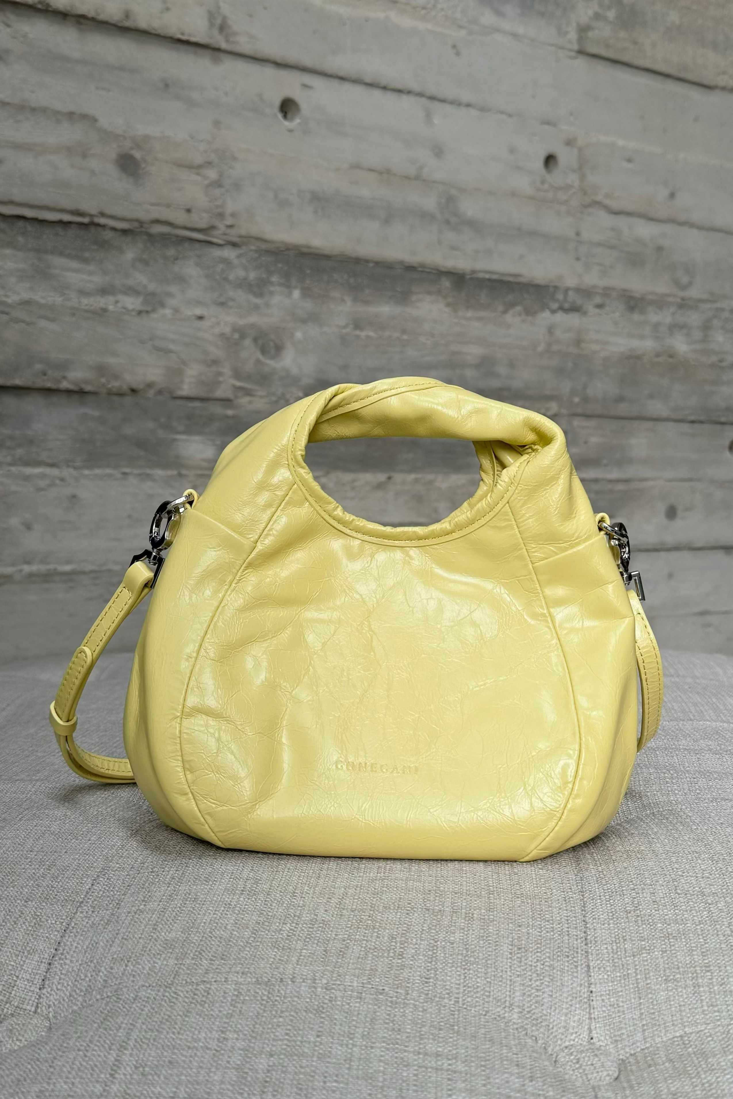Hobo Twist Bag - Tas Mini Wanita Bahan Grain Leather