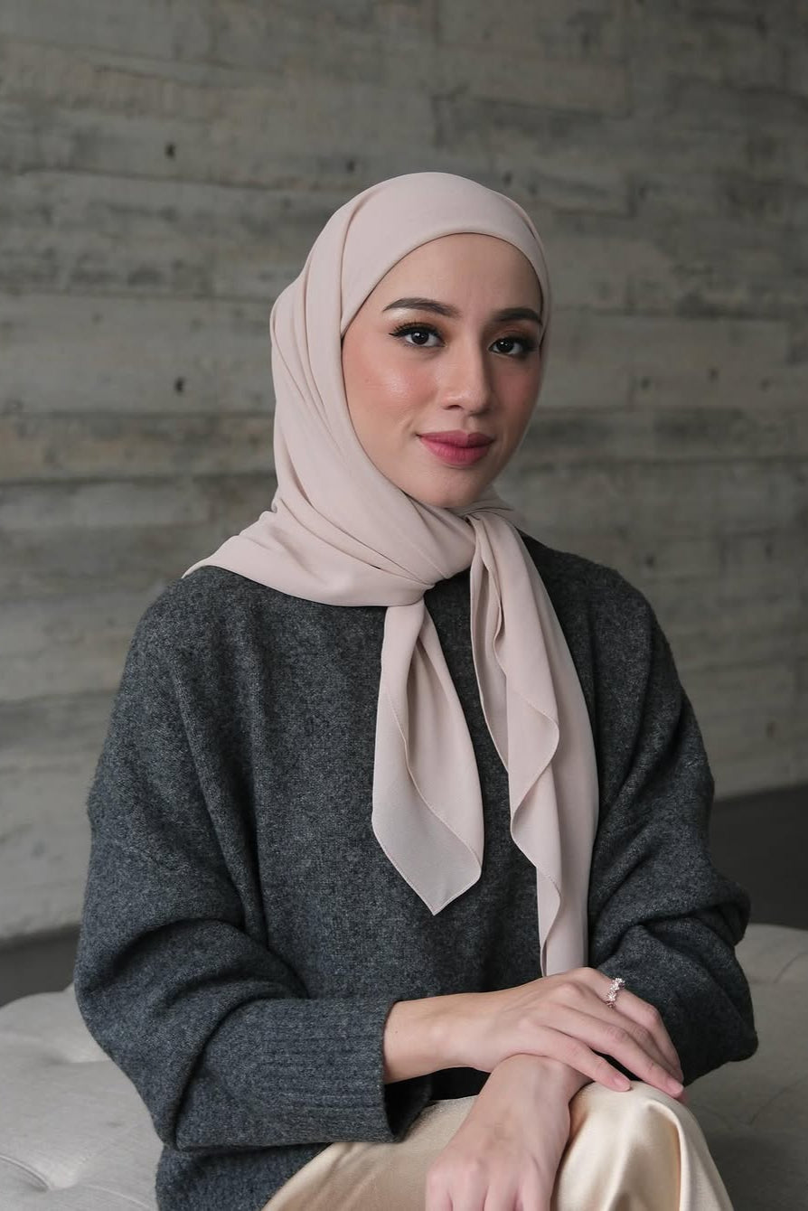 Mega Inner Square - Ivory - Hijab Segi Empat Polos